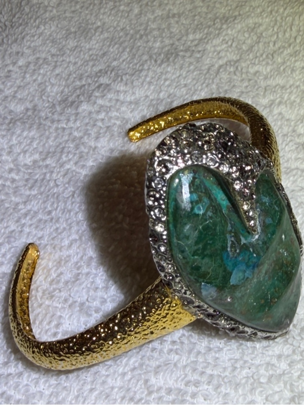 Alexis Bittar Gold-Tone Cuff Bracelet with Heart-Shaped Green Stone - Picture 2 of 8